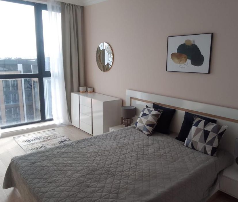 Дава се под наем Двустаен апартамент в Пловдив, Център - 76 кв.м за 572 € - Снимка #2