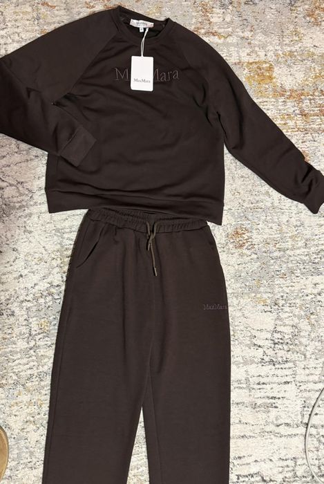 Страхотен дамски комплект MAX MARA