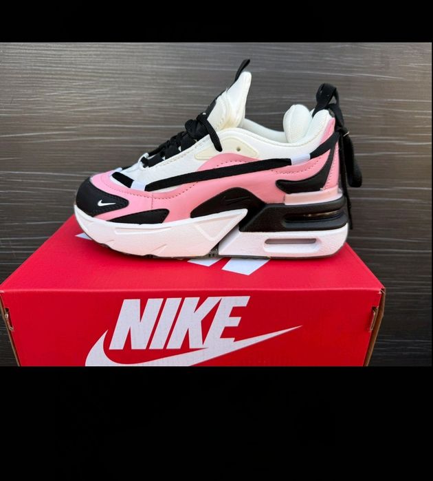 Nike  furyosa (W)