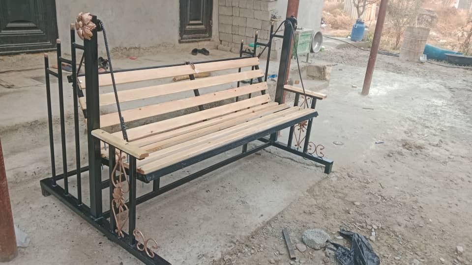 Halginchak rangi qora