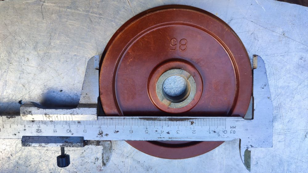 Ролики бельевые на подшипниках из дюралюминия,84- завод.