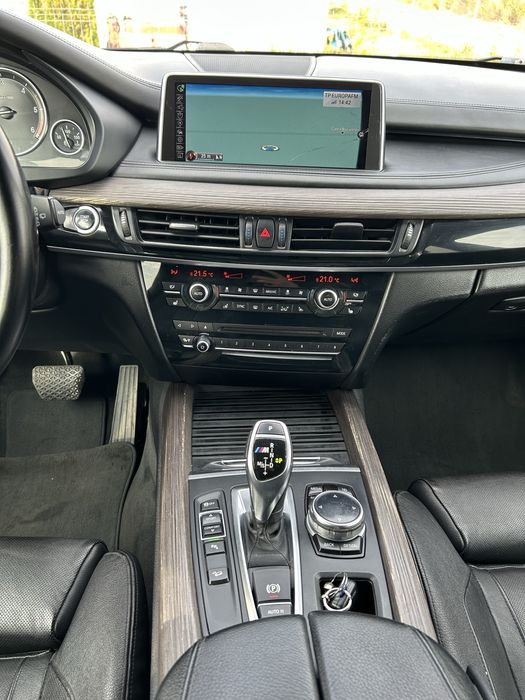 BMW  x5 M50 D 381 CP masina este in stare foarte buna