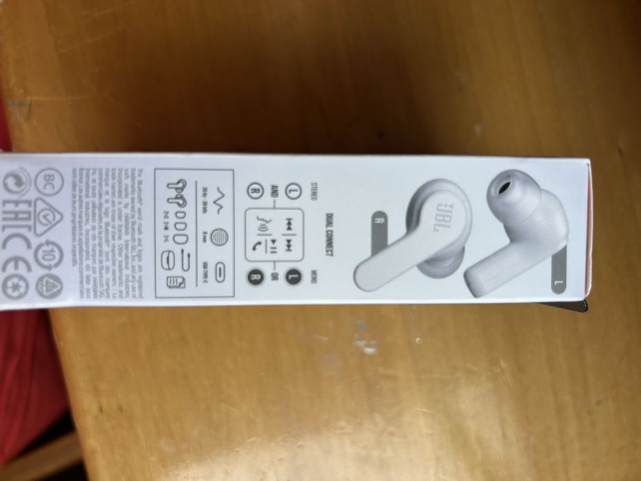 Vand casti JBL 200tws