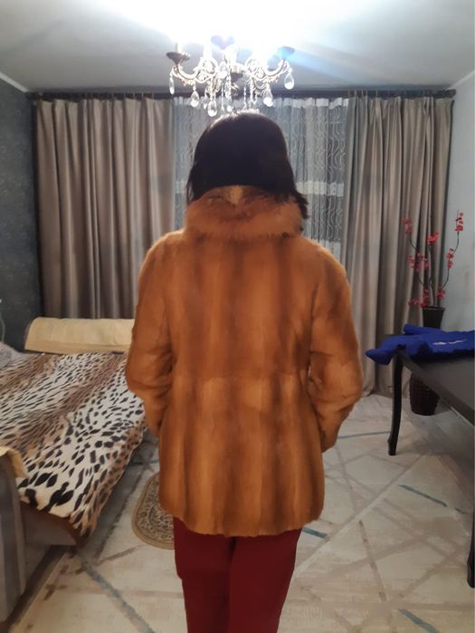 Продам шубу 46размер