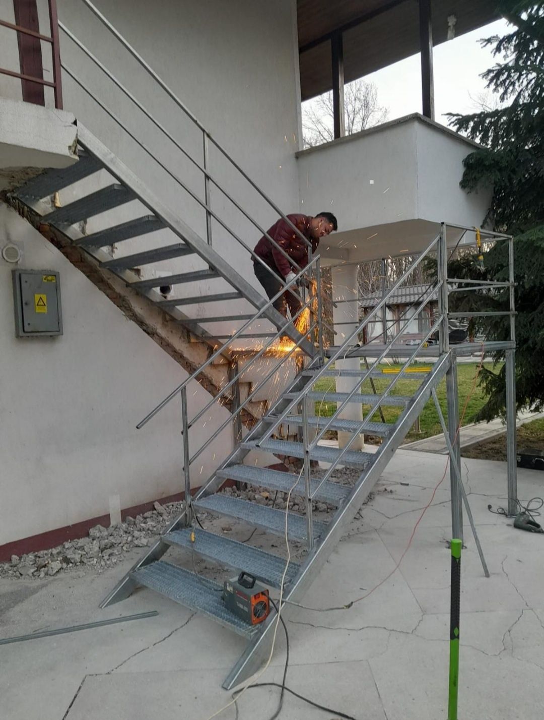 Scări metalice zincate industriale