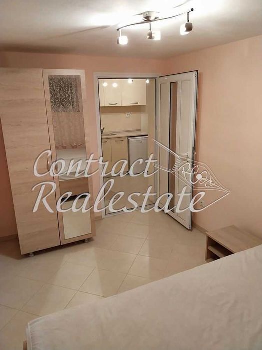 Дава се под наем Двустаен апартамент в Варна, Цветен квартал - 40 кв.м за 372.3 € - Снимка #8