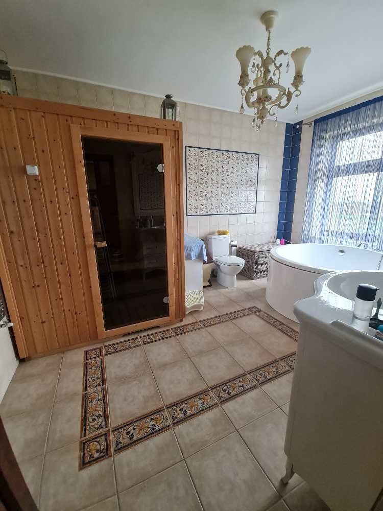 Vila ( casa ) de vanzare cartier (garii noi ) tineretului Slobozia