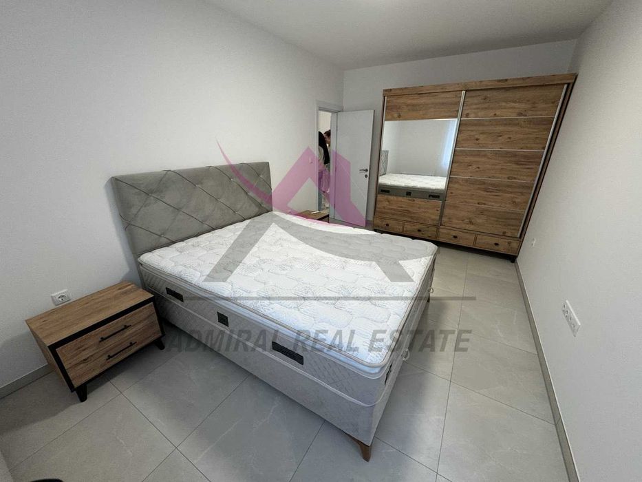 Дава се под наем Двустаен апартамент в Варна, Левски - 55 кв.м за 475 € - Снимка #2