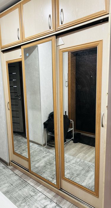 Продам большой шкаф-купе