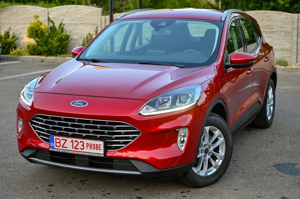 Ford Kuga Titanium/ Plug-in Hybrid/ Full Led/ Distronic/ Keyless/ GARANTIE