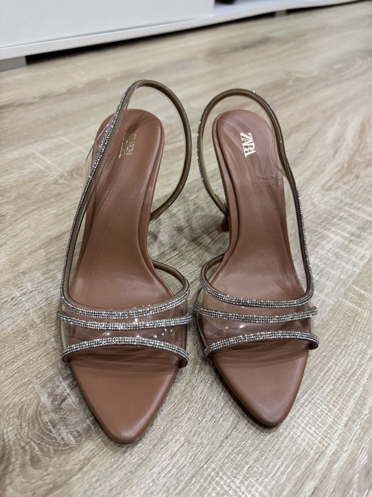 Сандали Zara Зара обувки на ток Zara Зара