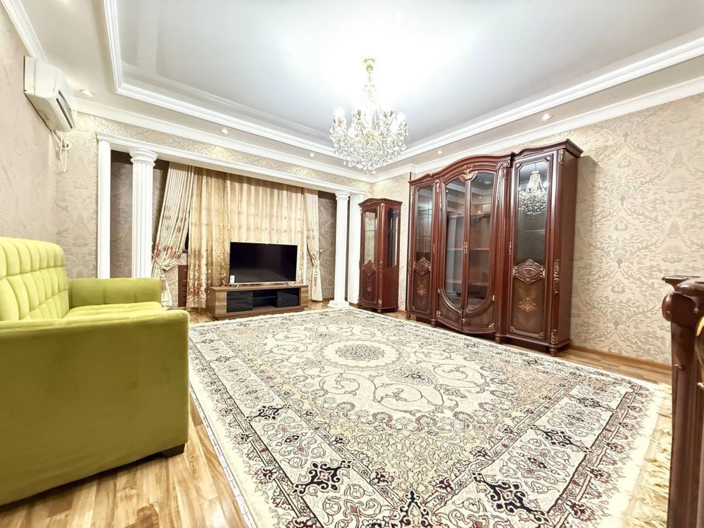 Продается 4х комнатная квартира С.Азимов ул.(ГУВД)