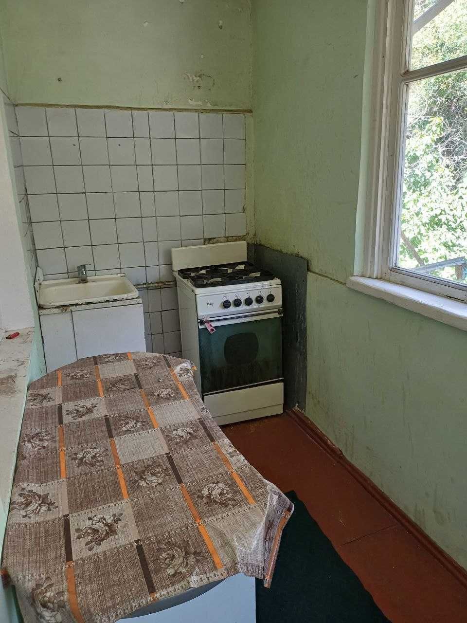 Юнусобод 11 да квартира бор Студентларга. " Мегапланет"олдида. Метро.
