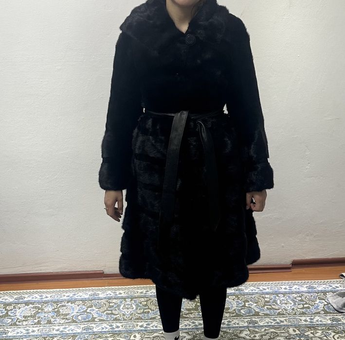 Продам шубу норковую