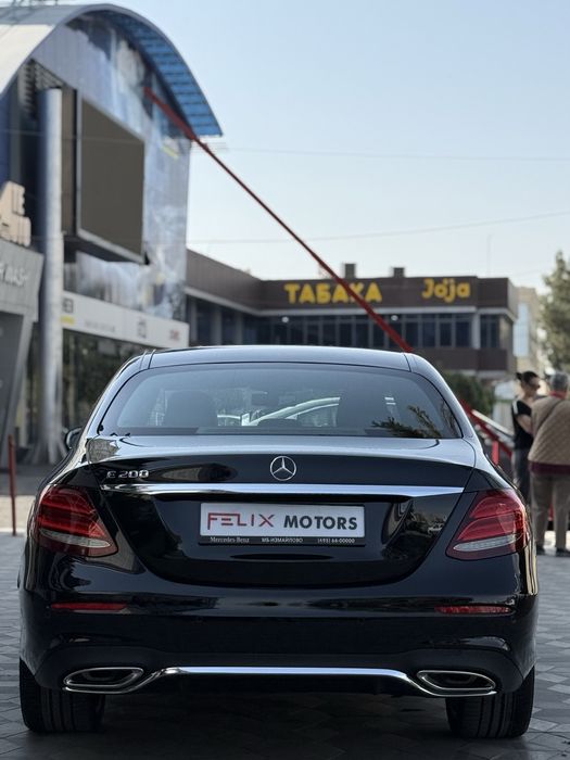 Mercedes Benz W213 E200