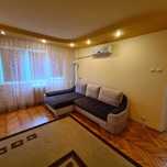 Apartament cu 3 camere de închiriat