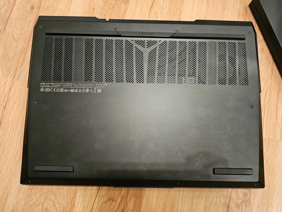 Lenovo Legion 5 Pro 16ITH6H - за части