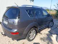Mitsubishi Outlander 2