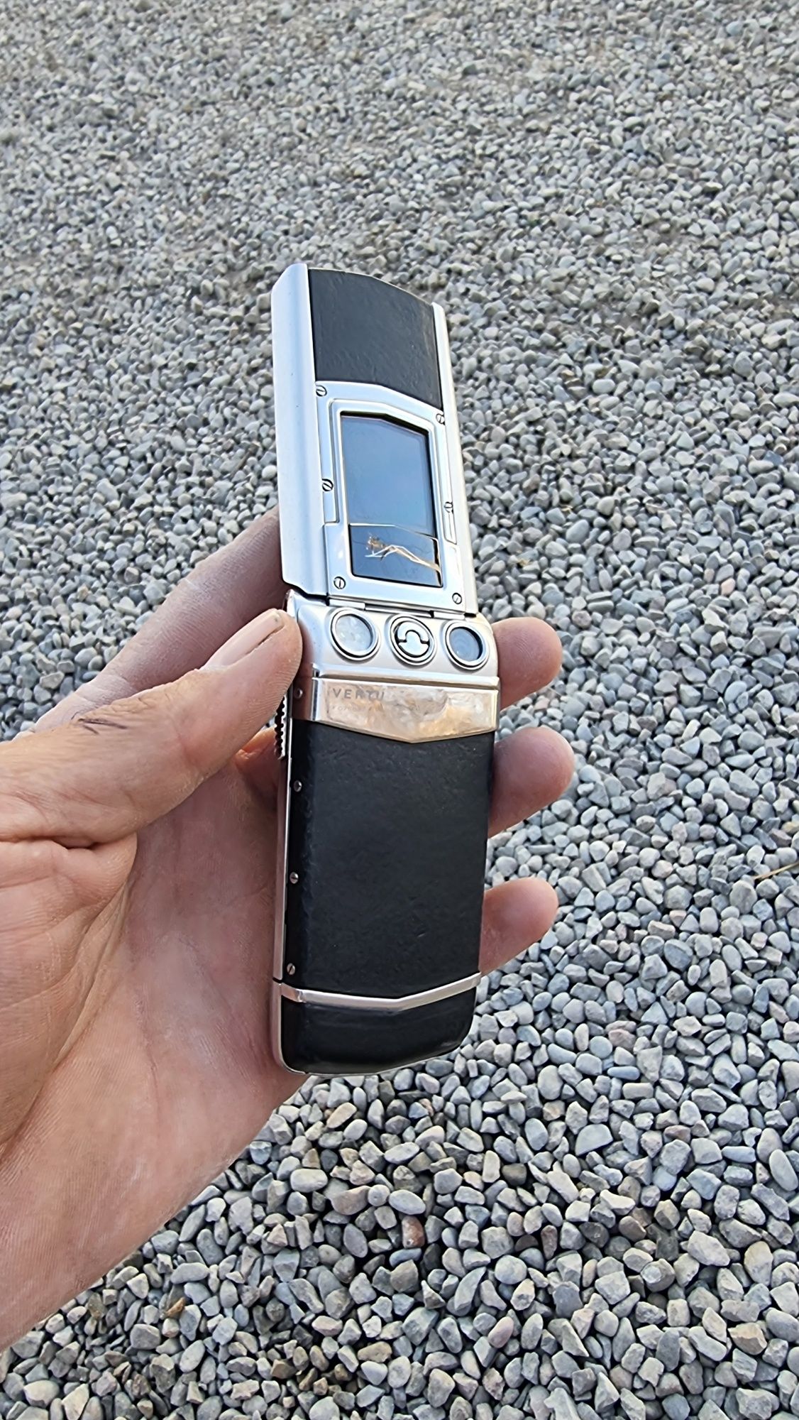 Vertu canstellation keramik.
