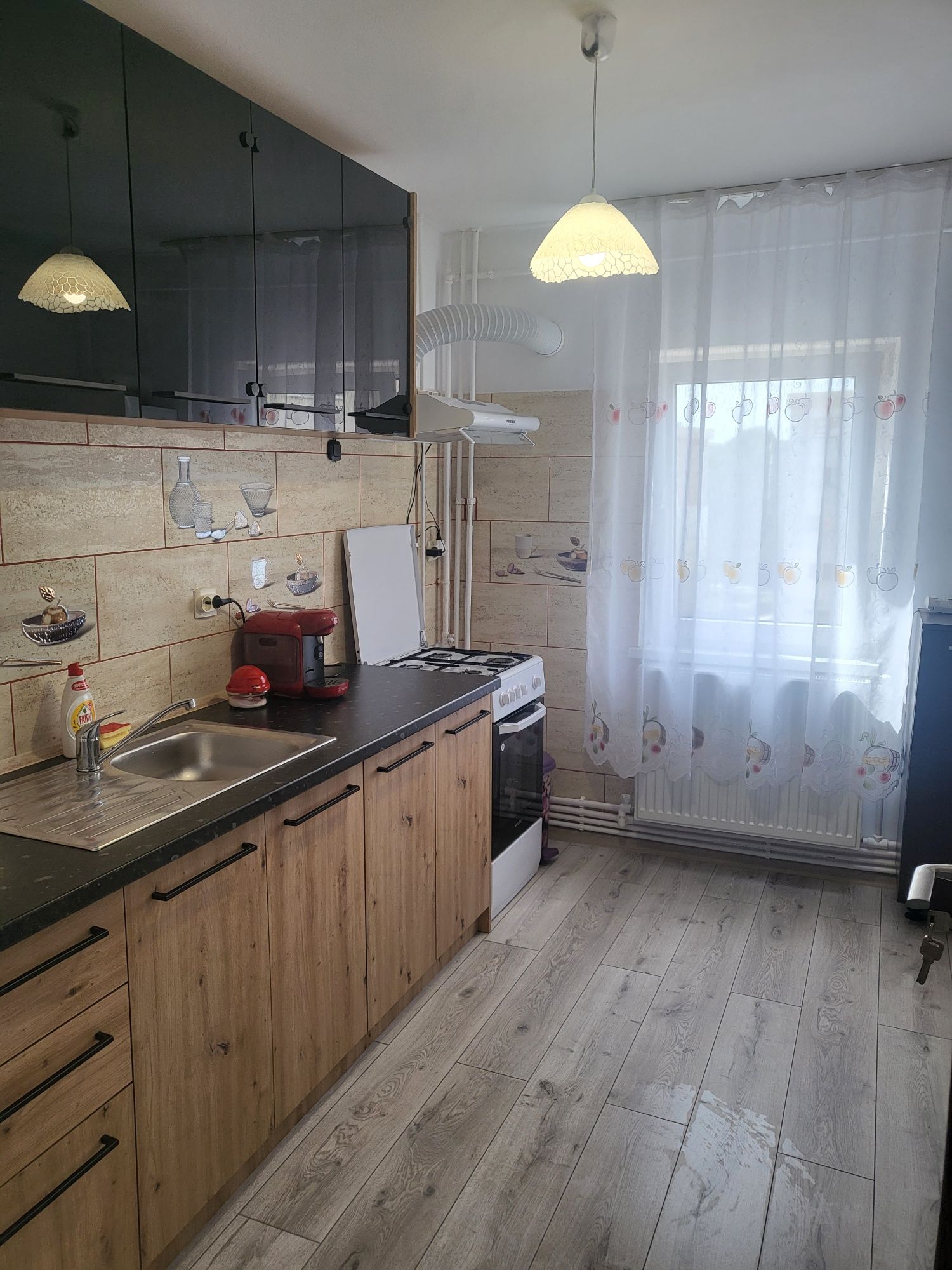 Vând apartament cu 2 camere