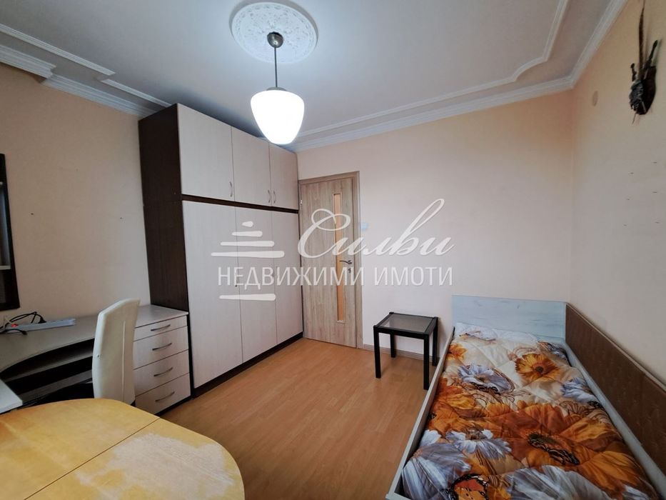 Тристаен ТУХЛЕН обзаведен апартамент - кв. ЦЕНТЪР