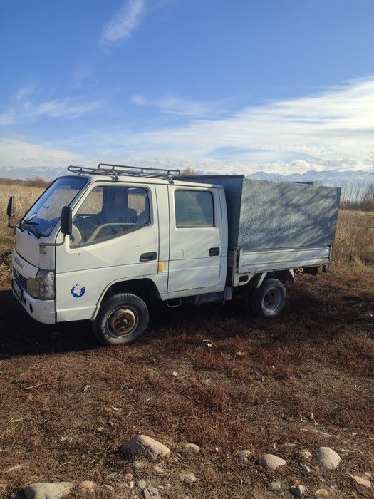 Продам грузовик 1,8дизель