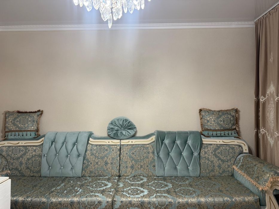 Продам диван 4 метр