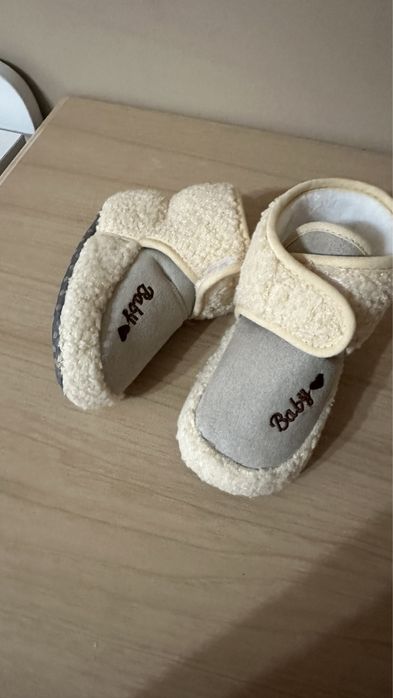 Продается осенняя-весенняя пинетка. 6-12 месяцев.