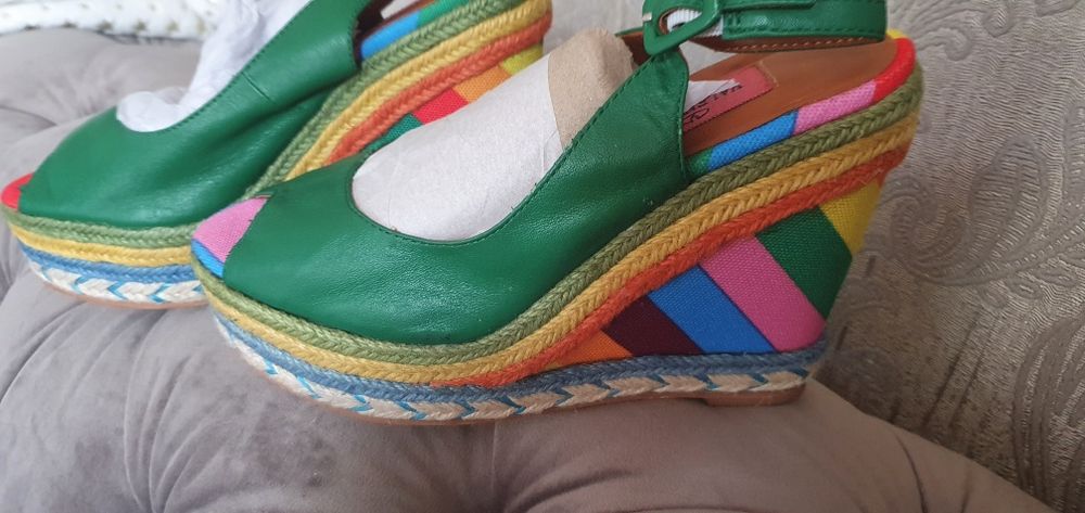 Sandale platforma valentino 37