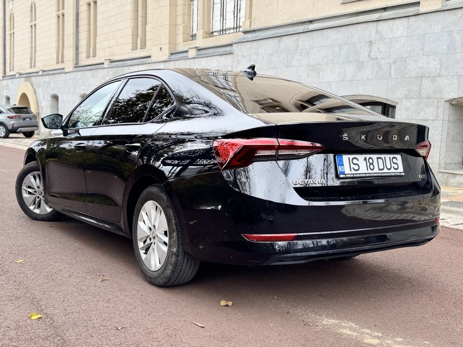 Skoda Octavia 1.0 eTSI MHEV E-Tec Dsg