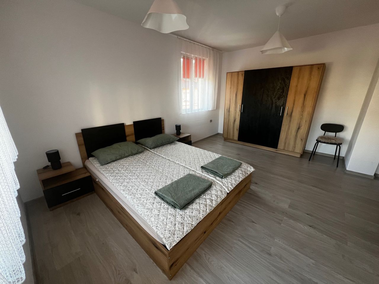 Дава се под наем Двустаен апартамент в Дупница - 55 кв.м за 280.5 € - Снимка #1