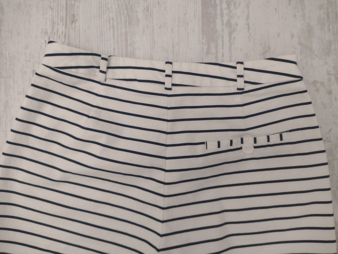 Дамски къс панталон Zara