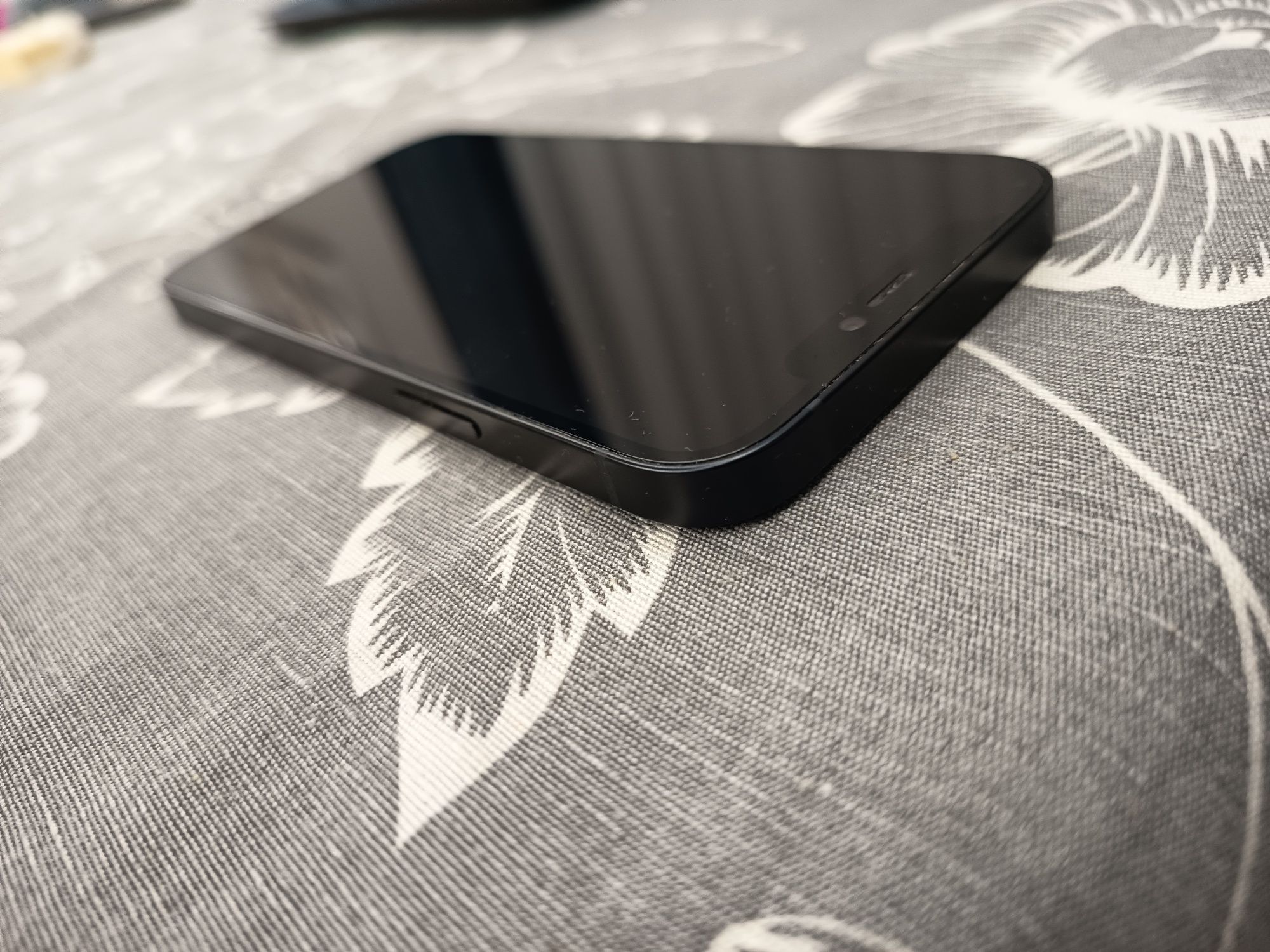 Iphone 11 64 gb.