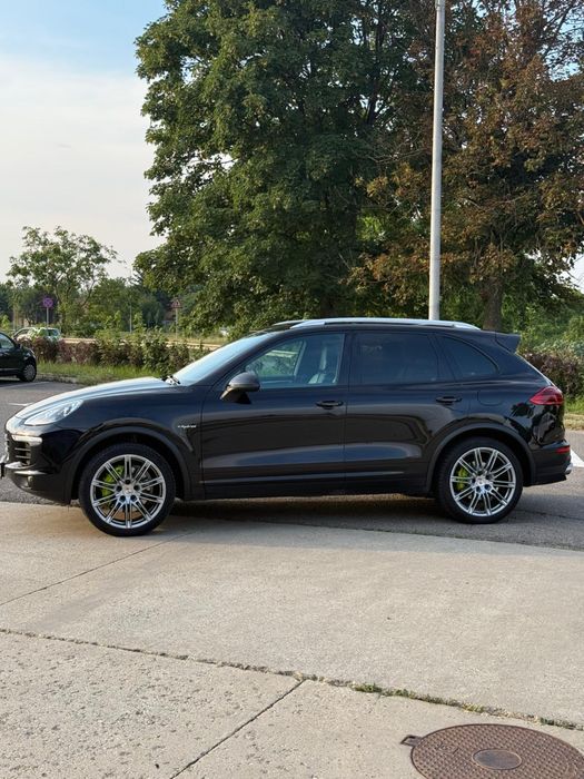 Porsche Cayenne S E-Hybrid