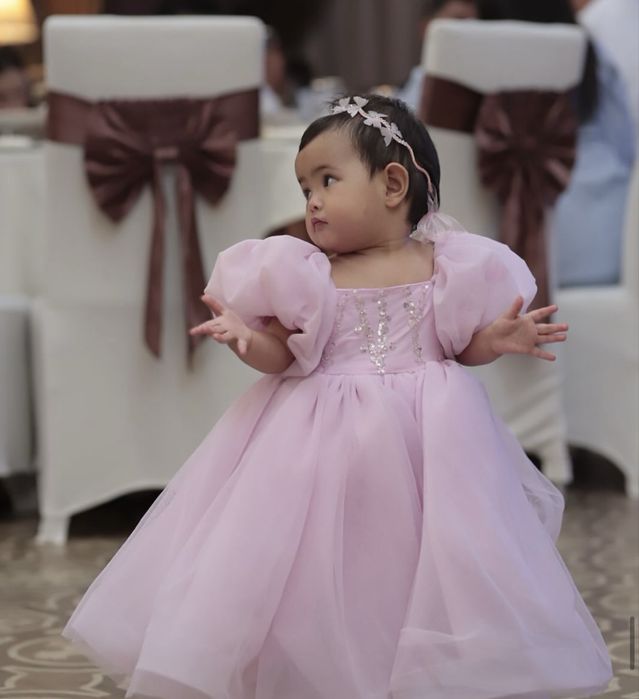 Продам красивое пышное платье, рост 100