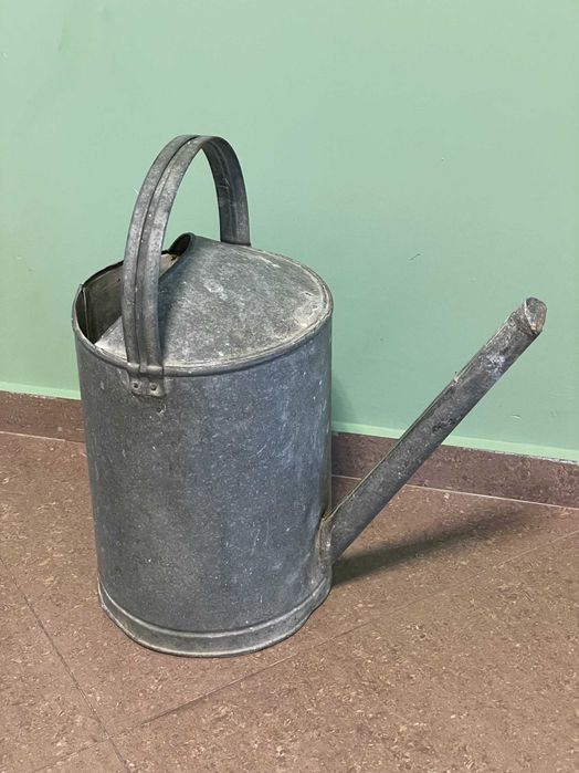 Градинска лейка за декорация