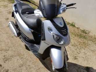 Piaggio Carnaby Пиаджо Карнаби Скутер мотопед мотор НА ЧАСТИ