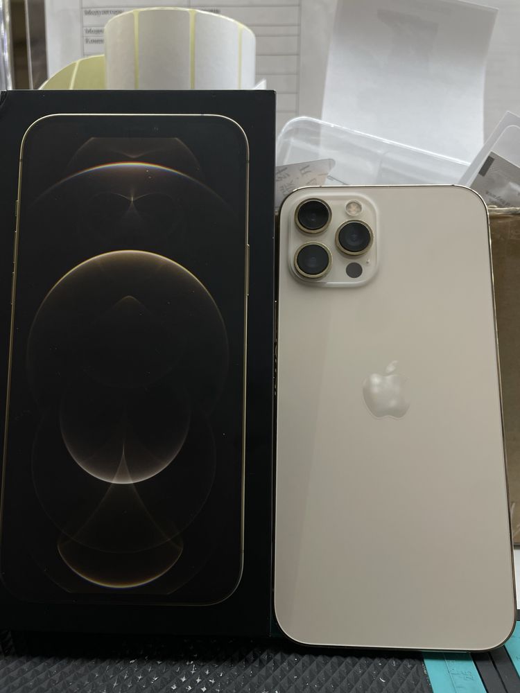 Срочно продам iPhone 12 pro max