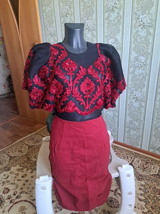 Платье б/у без запаха