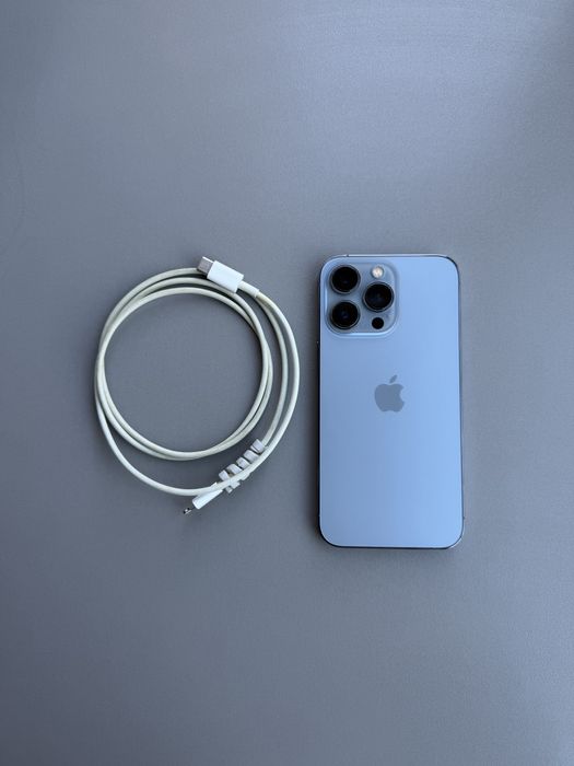 Iphone 13 pro - 256gb - 100% baterie - impecabil