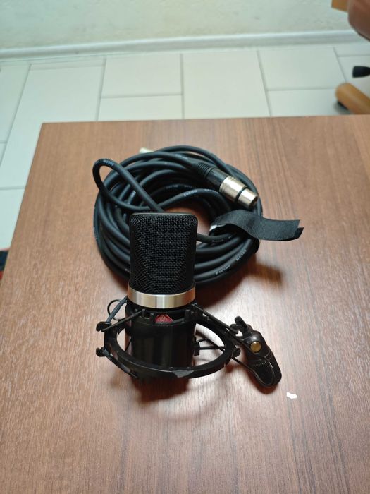 Продам микрофон Neumann TLM 102