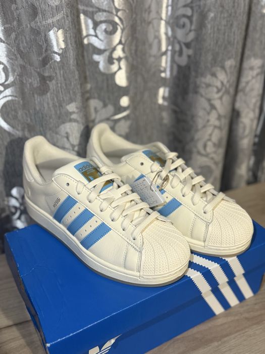 Adidas Superstar Messi