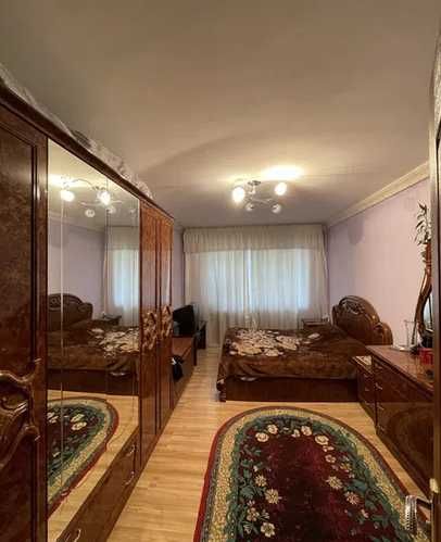 Чиланзар 22 квартал 3х комн  1эт 4х эт дом ор-р 1 Базарчик