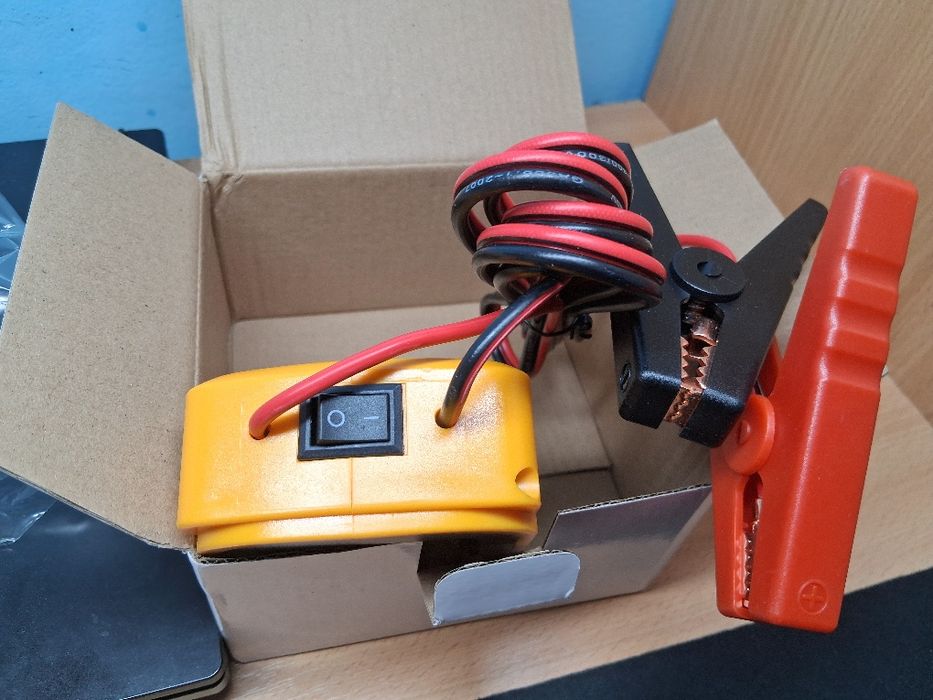 Dewalt  led Фенери 18v   Бустер 18v