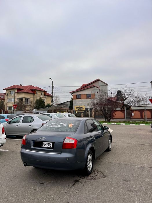 Audi A4 din 2004 motor 1.6 benzine euro 4 acte la zi