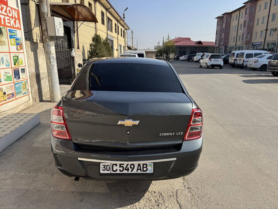 Срочно продается машина