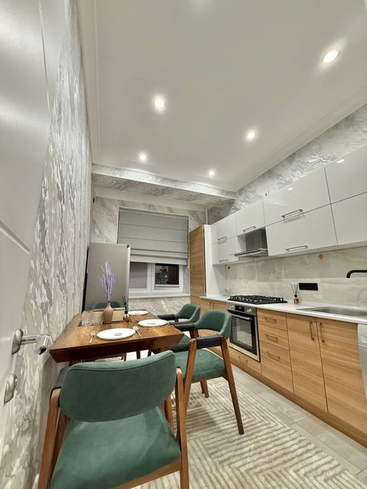 Срочно 2хком голден хаус в центре Яккасарай