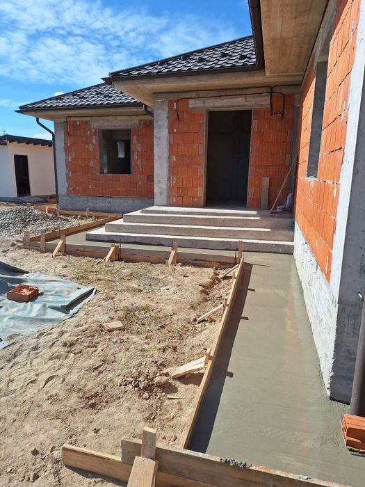 Garduri / Trotuare / Betoane/ Termosistem / Constructii