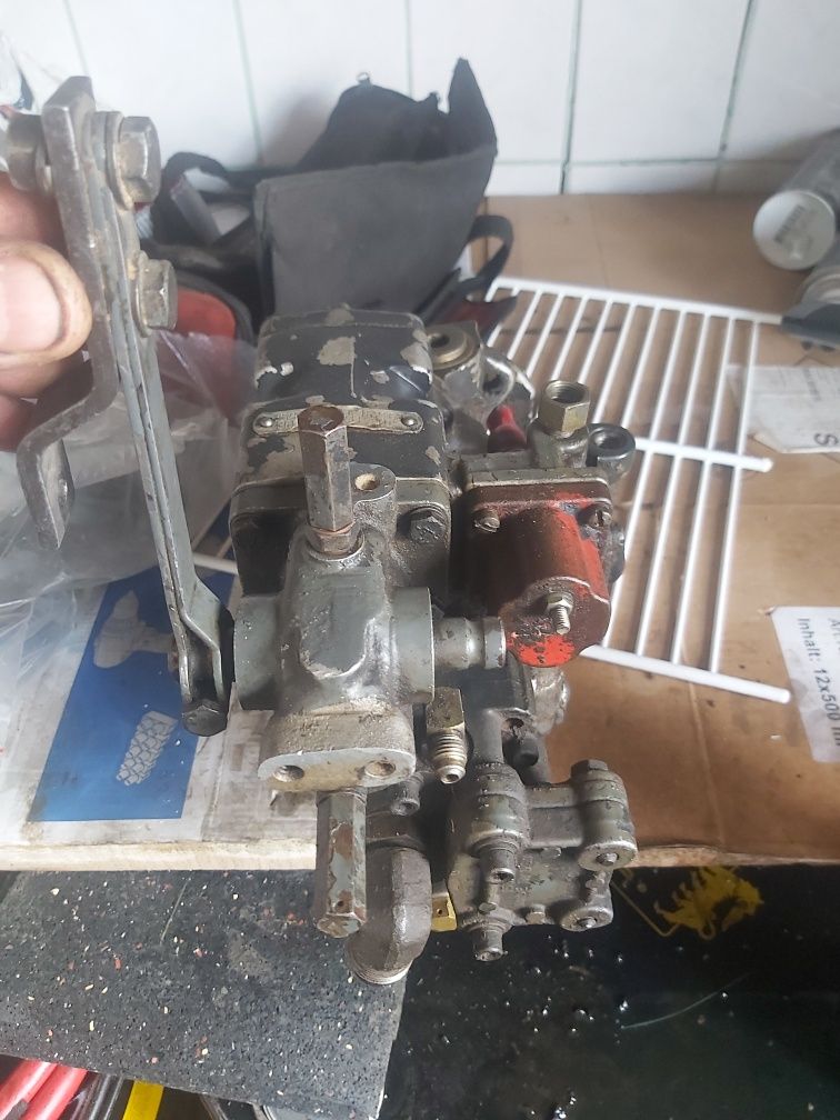 Pompa injectie motor cummins M11 LT10