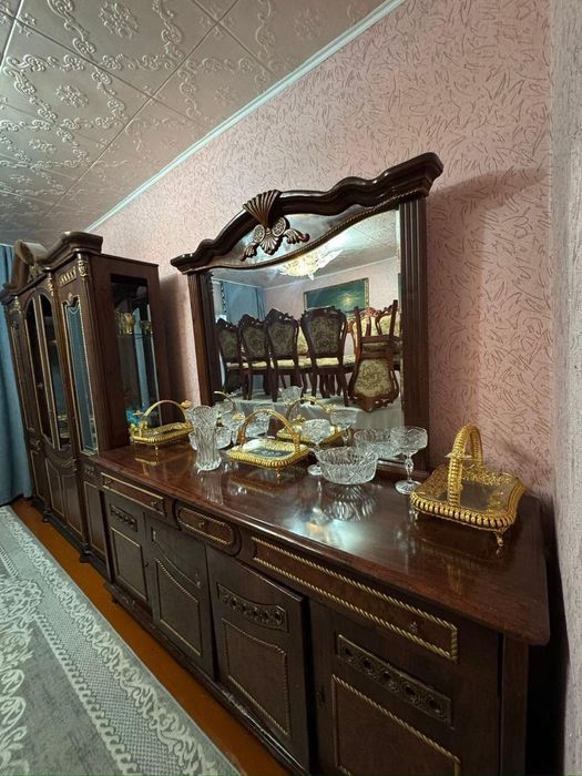 Продаётся Сетенка и комод